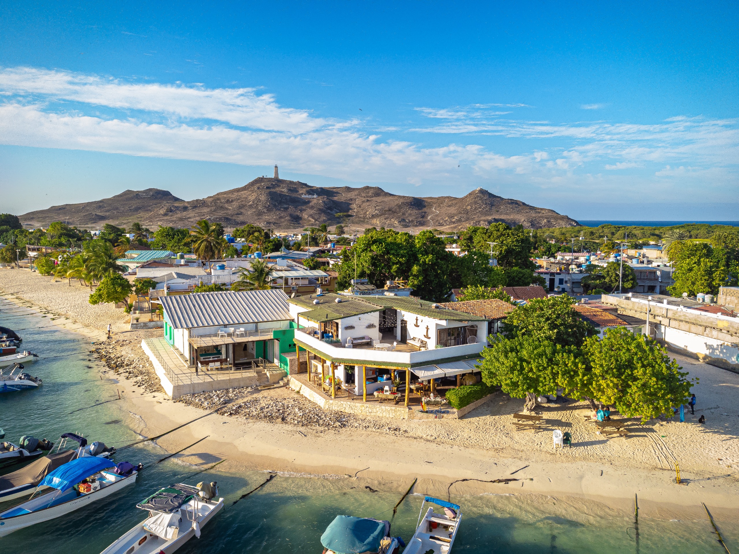posada-la-gotera-vista-completa-los-roques